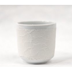 Vatanai porcelain cup with hydrangeas - white